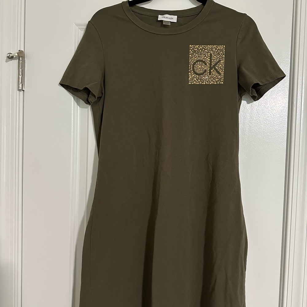 🎁2 FOR $25 BUNDLE Calvin Klein Khaki Mini Dress with Gold Logo